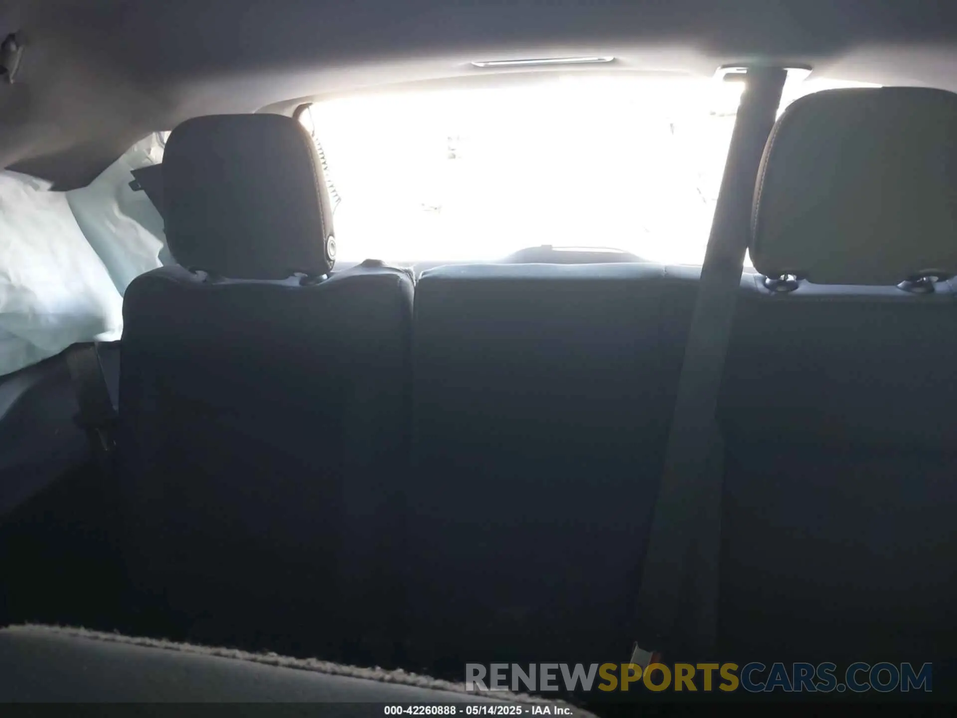 18 fotografías del automóvil dañado 1GKS1AKD8NR196434 GMC YUKON 2022