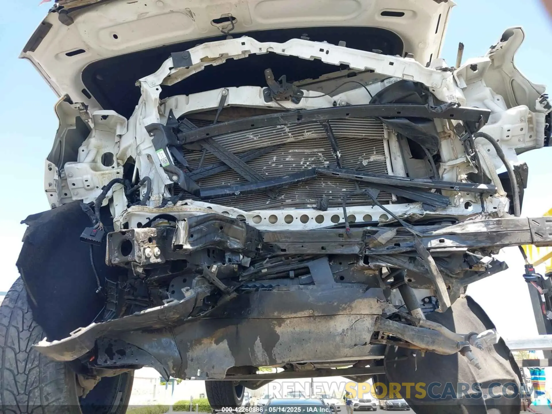 20 fotografías del automóvil dañado 1GKS1AKD8NR196434 GMC YUKON 2022