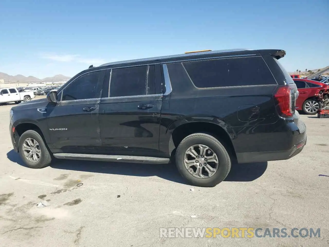 2 fotografías del automóvil dañado 1GKS1FKD7NR237651 GMC YUKON 2022