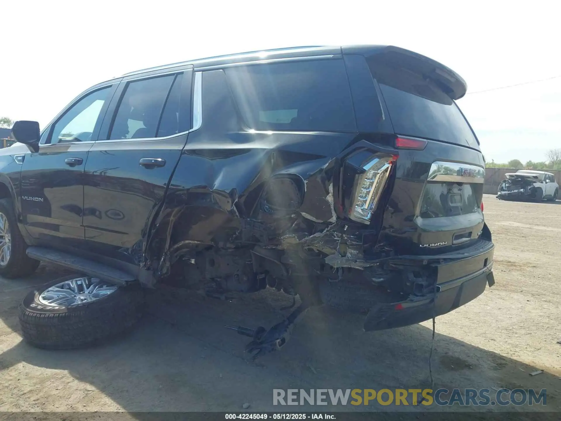 12 fotografías del automóvil dañado 1GKS2AKD6NR122426 GMC YUKON 2022