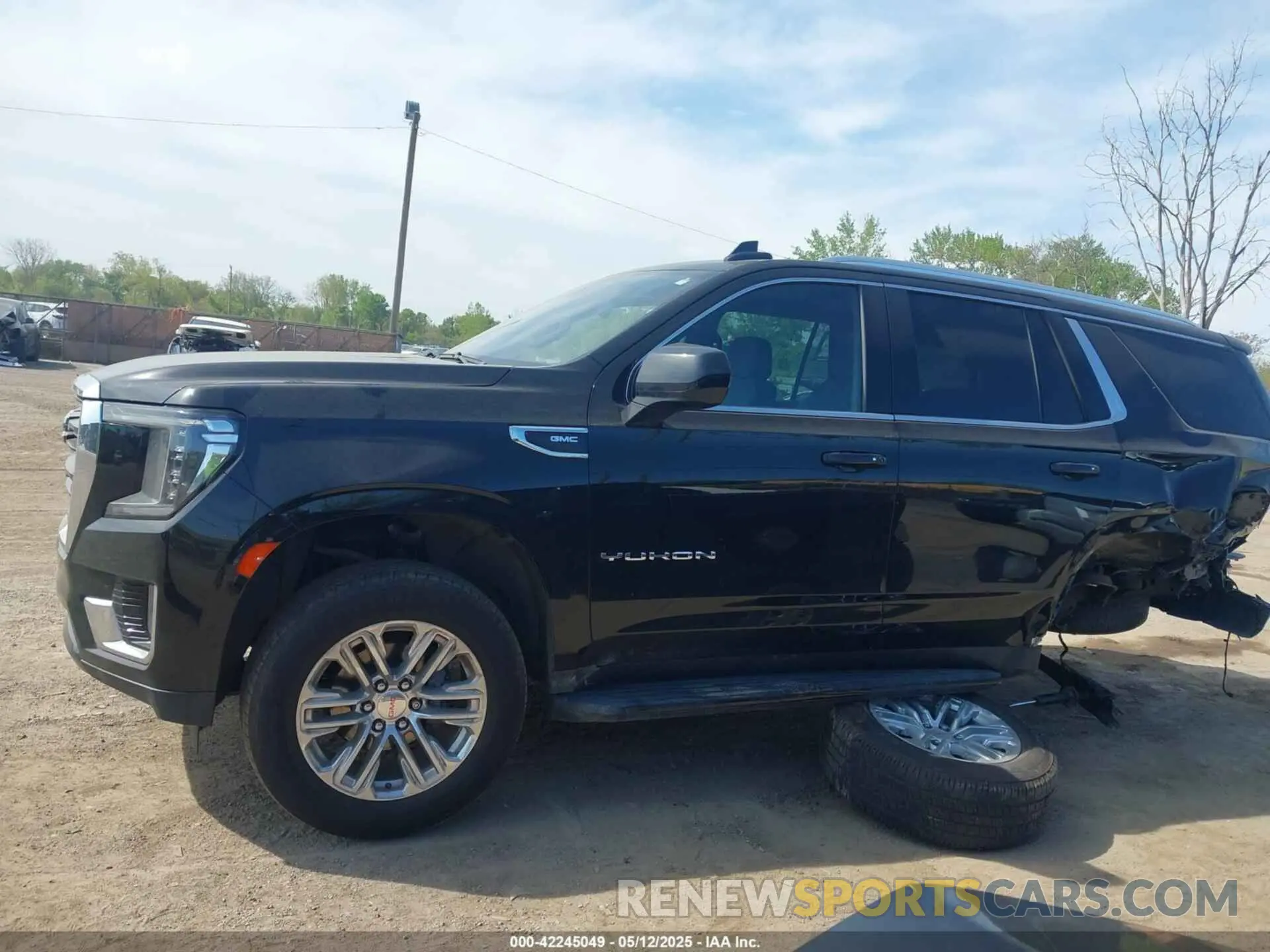 15 fotografías del automóvil dañado 1GKS2AKD6NR122426 GMC YUKON 2022