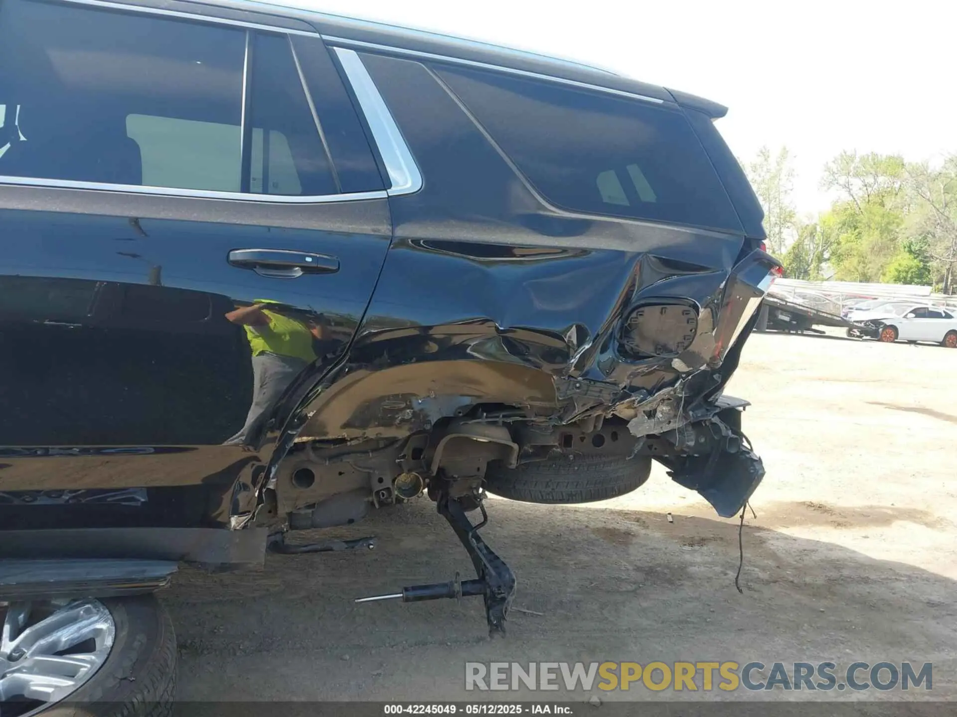 6 fotografías del automóvil dañado 1GKS2AKD6NR122426 GMC YUKON 2022