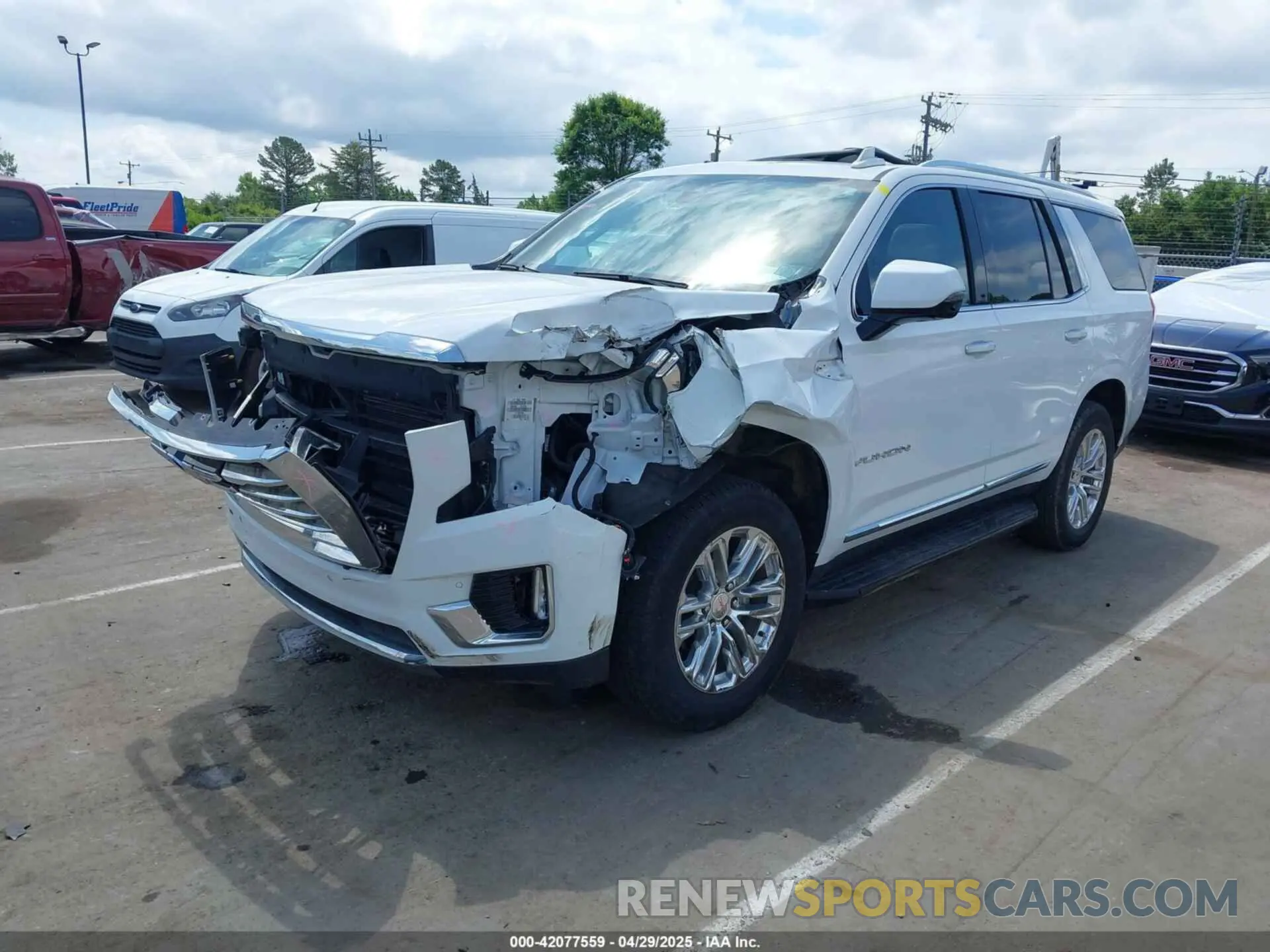 2 fotografías del automóvil dañado 1GKS2BKD3NR165465 GMC YUKON 2022