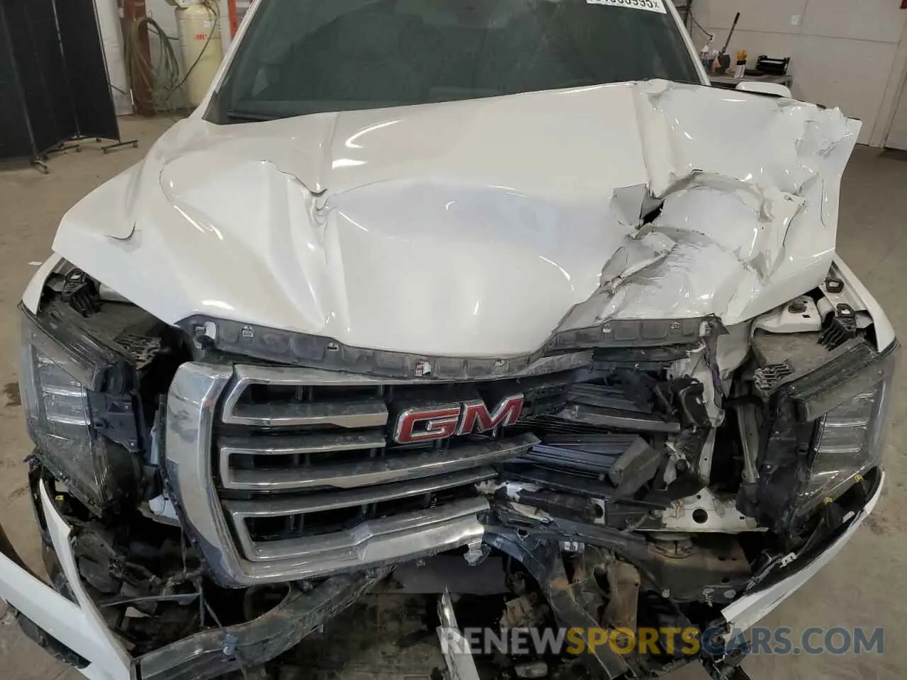 12 fotografías del automóvil dañado 1GKS2BKD6NR106829 GMC YUKON 2022