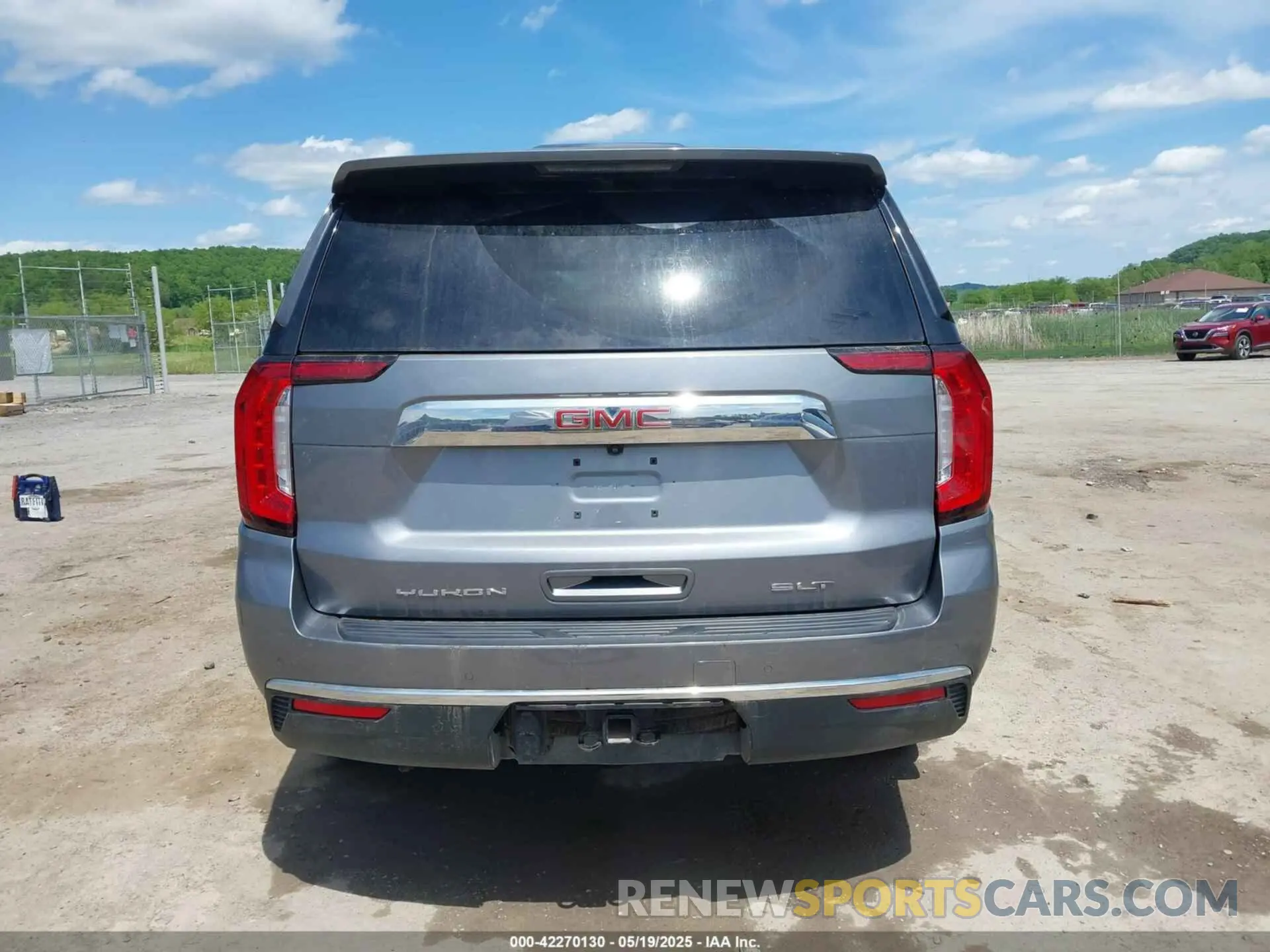 16 fotografías del automóvil dañado 1GKS2BKD8NR255663 GMC YUKON 2022