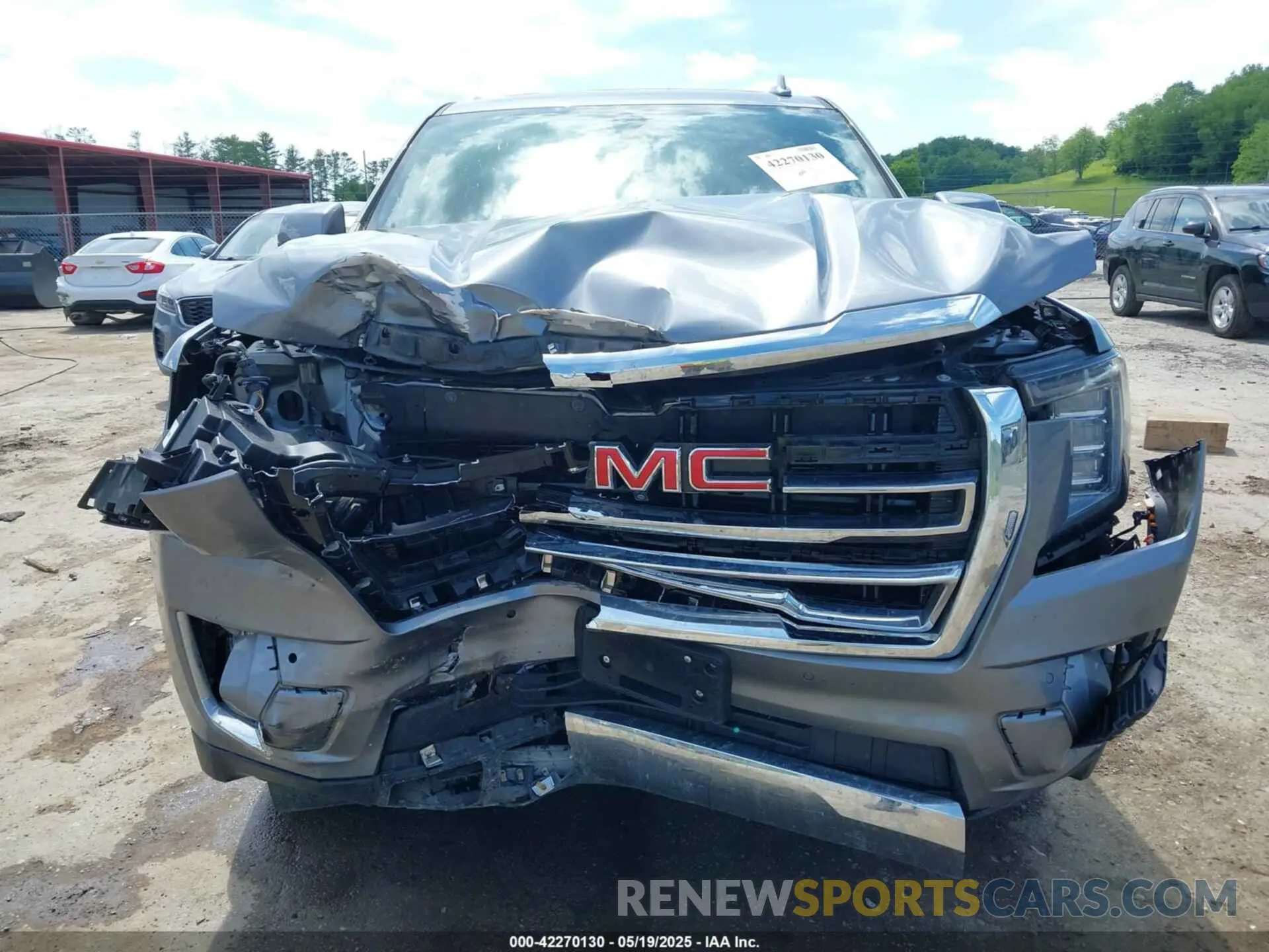 6 fotografías del automóvil dañado 1GKS2BKD8NR255663 GMC YUKON 2022
