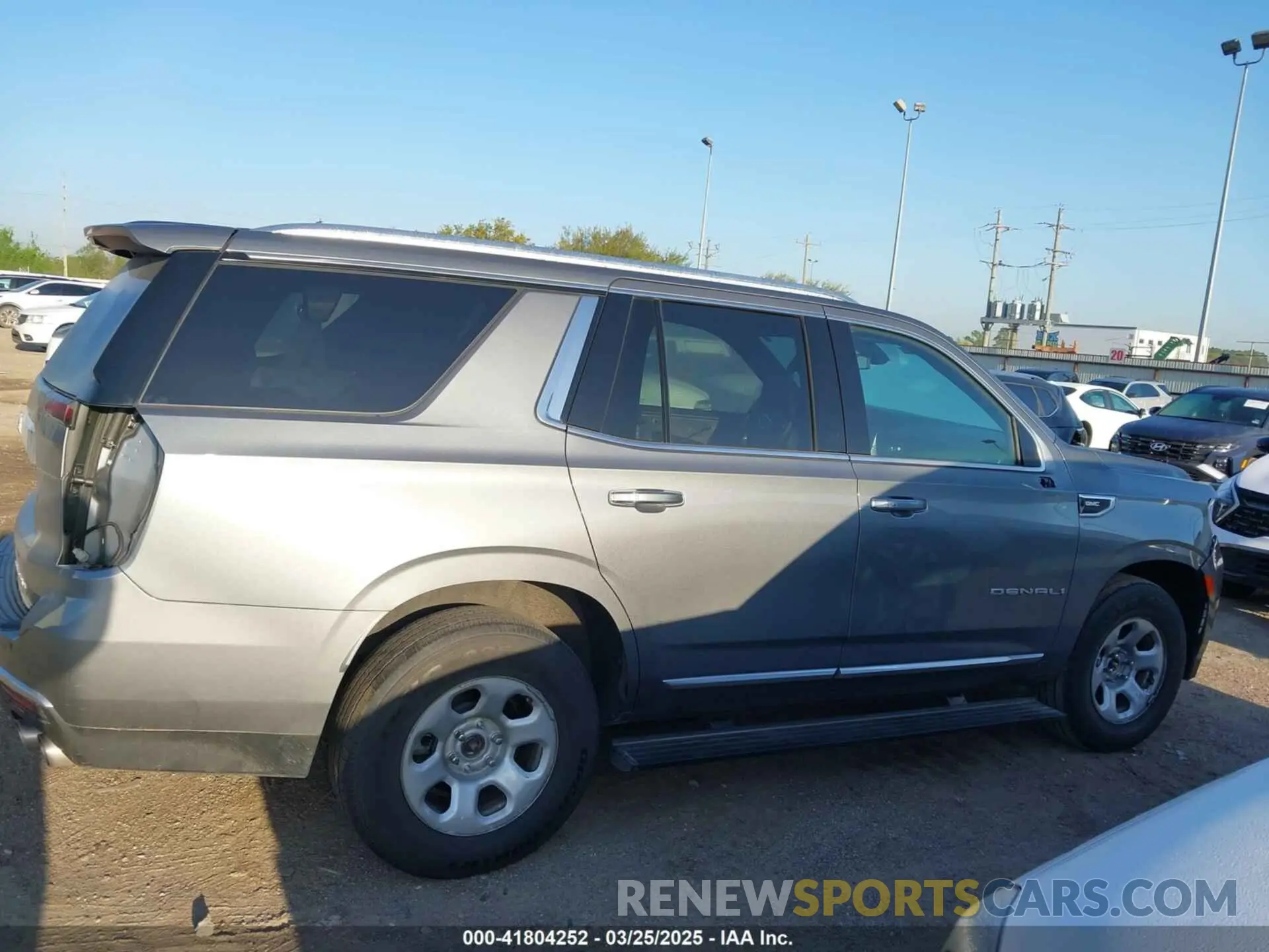 12 fotografías del automóvil dañado 1GKS2DKL5NR327423 GMC YUKON 2022