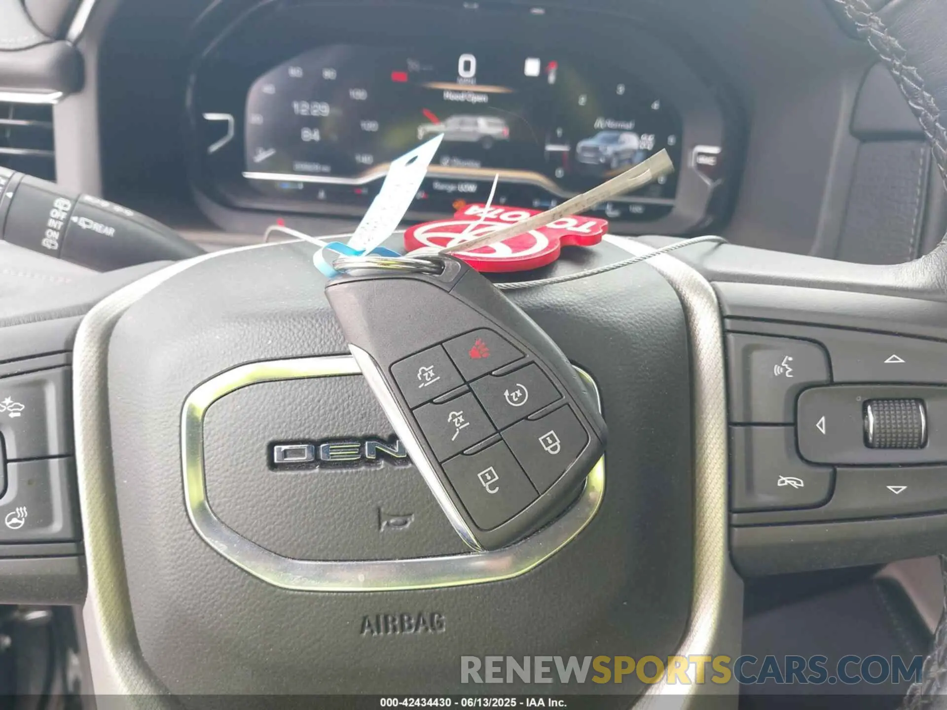 11 fotografías del automóvil dañado 1GKS2DKL7NR271890 GMC YUKON 2022