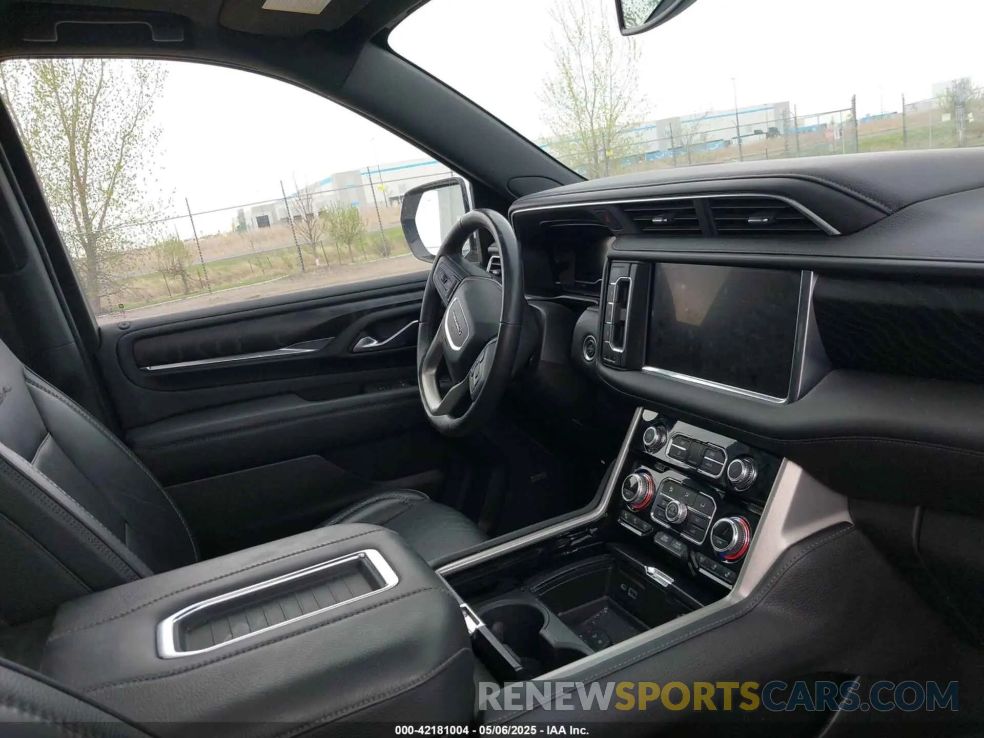 17 fotografías del automóvil dañado 1GKS2DKLXNR215720 GMC YUKON 2022