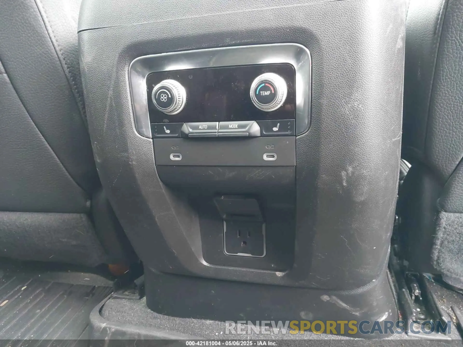 18 fotografías del automóvil dañado 1GKS2DKLXNR215720 GMC YUKON 2022