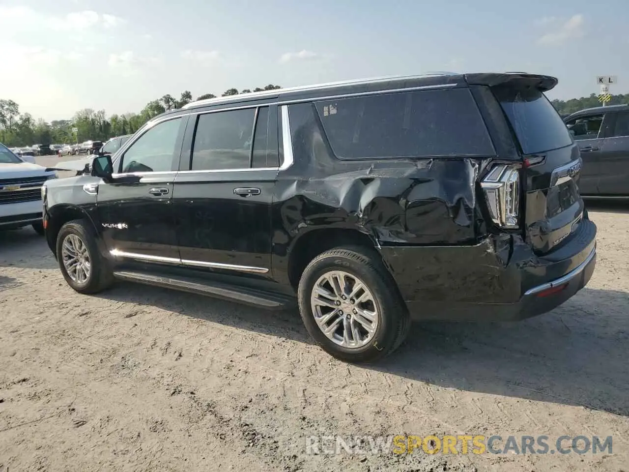2 fotografías del automóvil dañado 1GKS2GKDXNR209507 GMC YUKON 2022