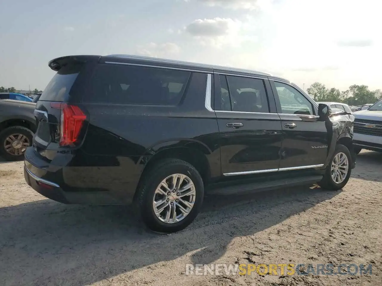 3 fotografías del automóvil dañado 1GKS2GKDXNR209507 GMC YUKON 2022