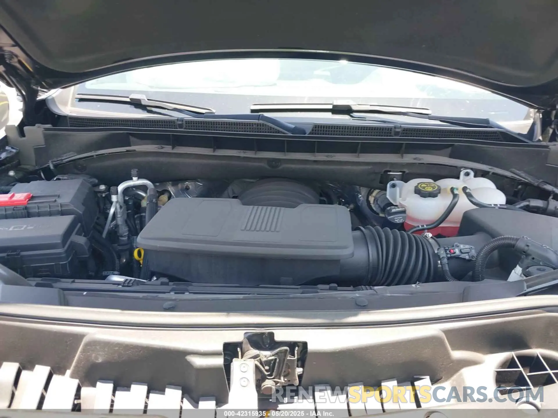 10 fotografías del automóvil dañado 1GKS1BKD4PR552161 GMC YUKON 2023