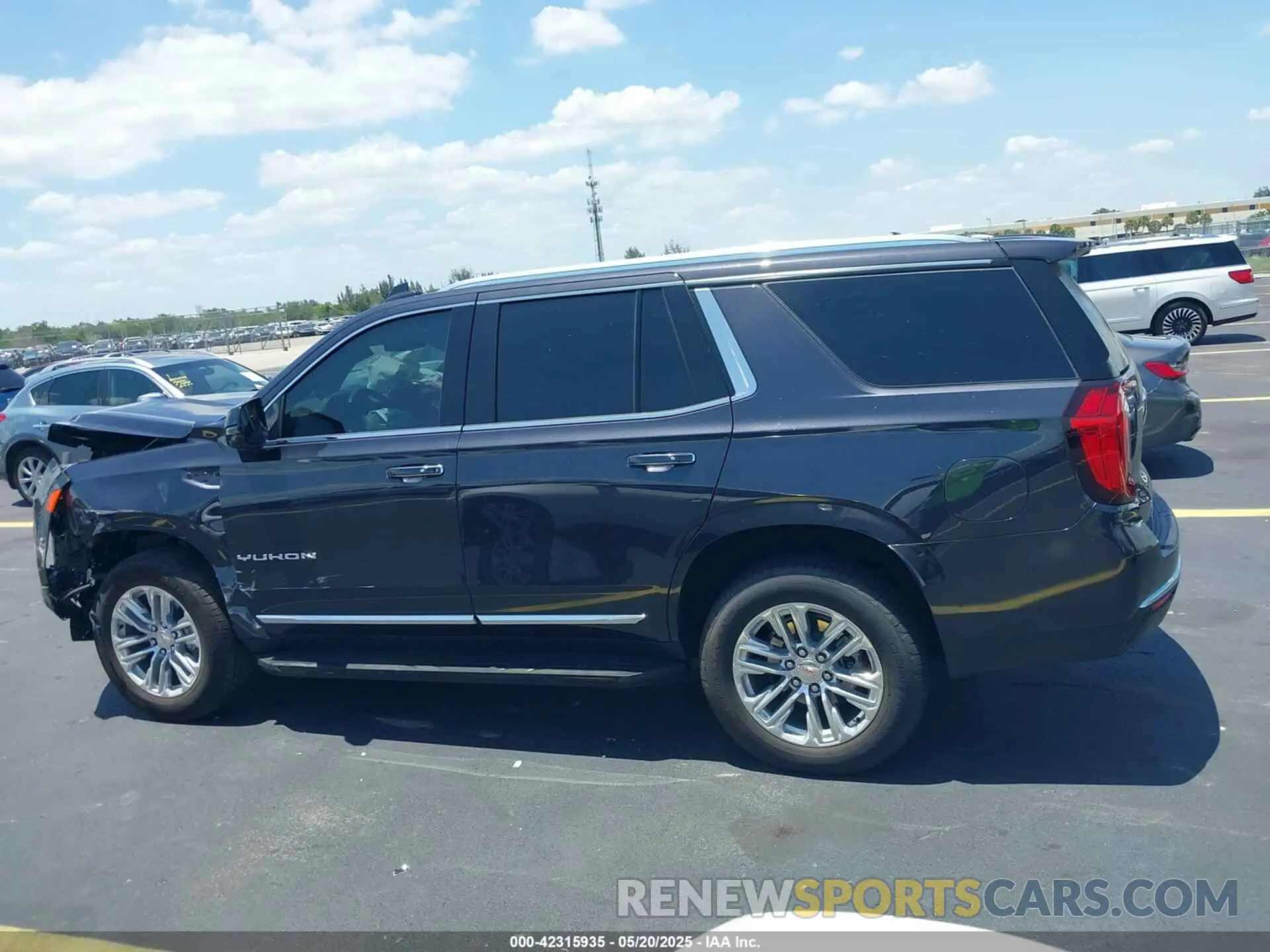 13 fotografías del automóvil dañado 1GKS1BKD4PR552161 GMC YUKON 2023