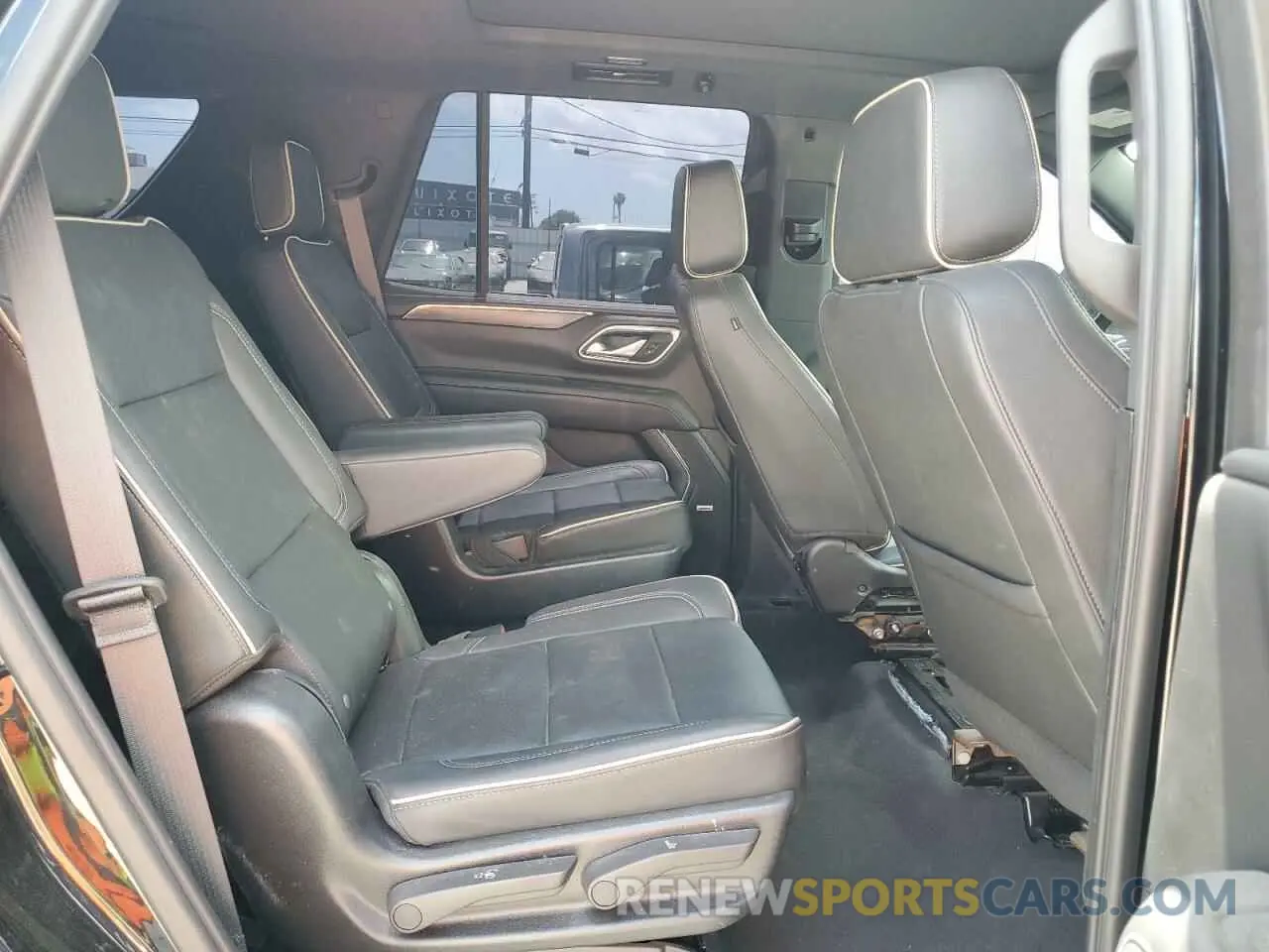 11 fotografías del automóvil dañado 1GKS1BKD7PR234731 GMC YUKON 2023