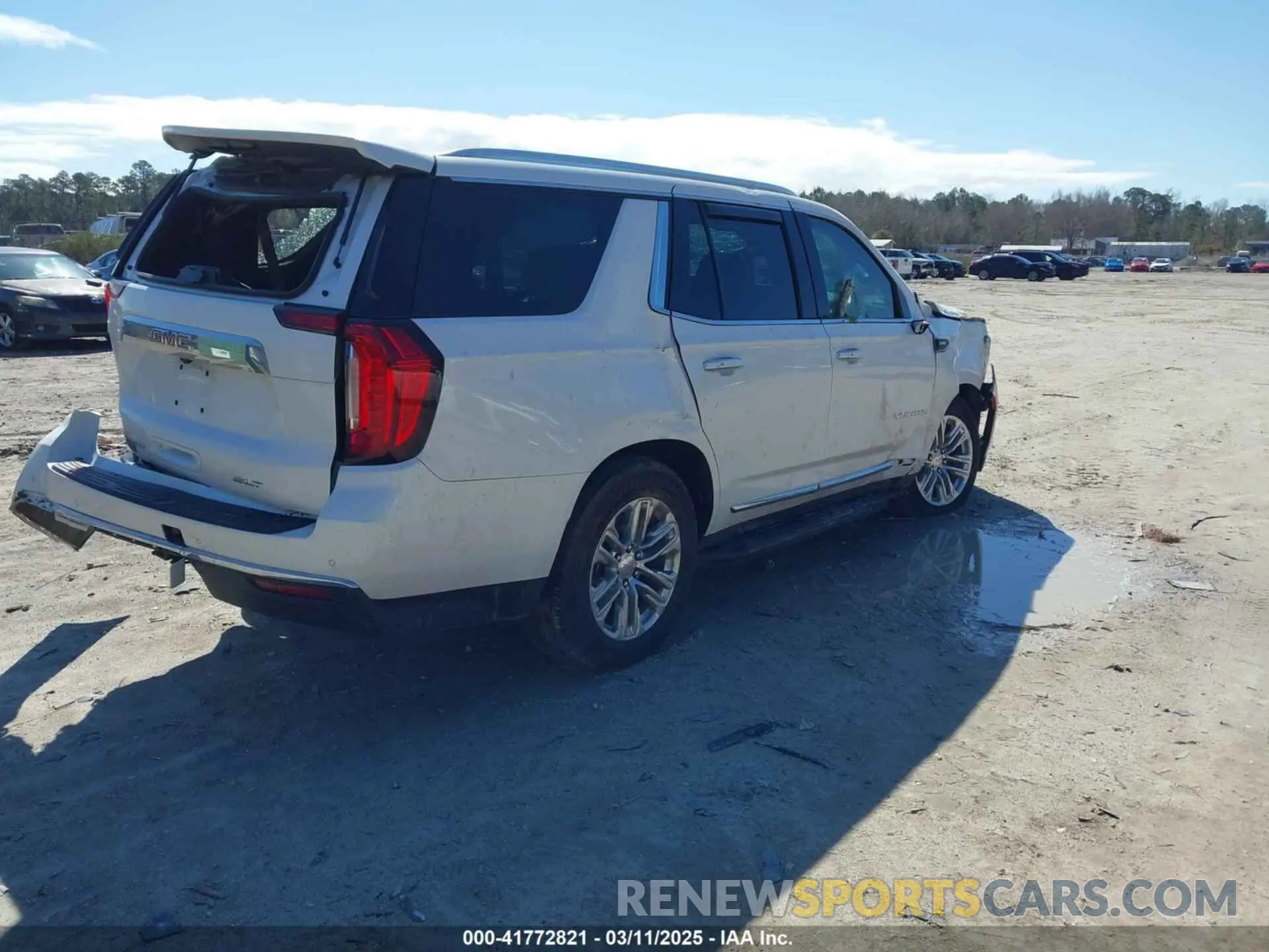 4 fotografías del automóvil dañado 1GKS1BKT2PR512815 GMC YUKON 2023