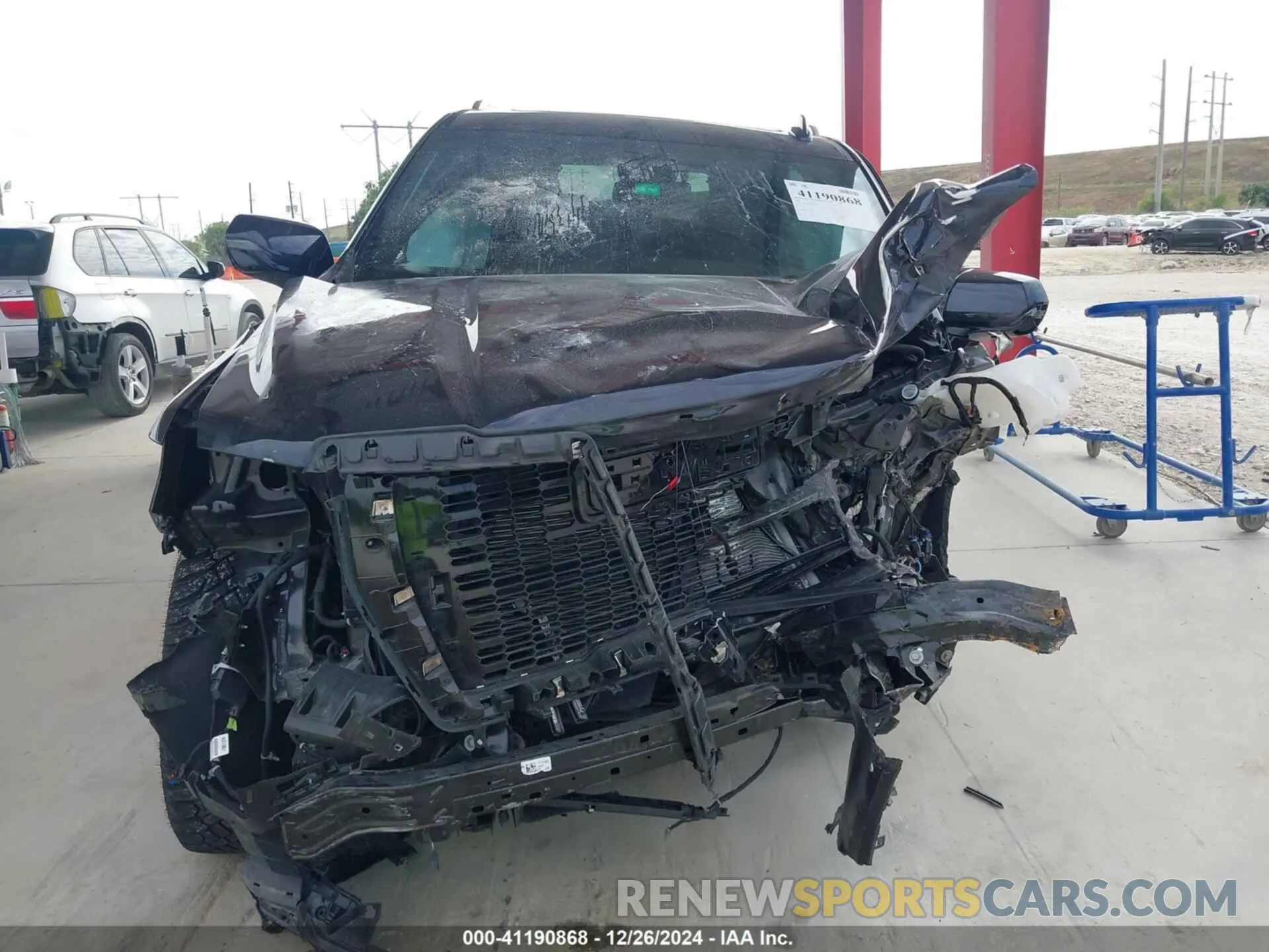 11 fotografías del automóvil dañado 1GKS1DKL2PR263170 GMC YUKON 2023
