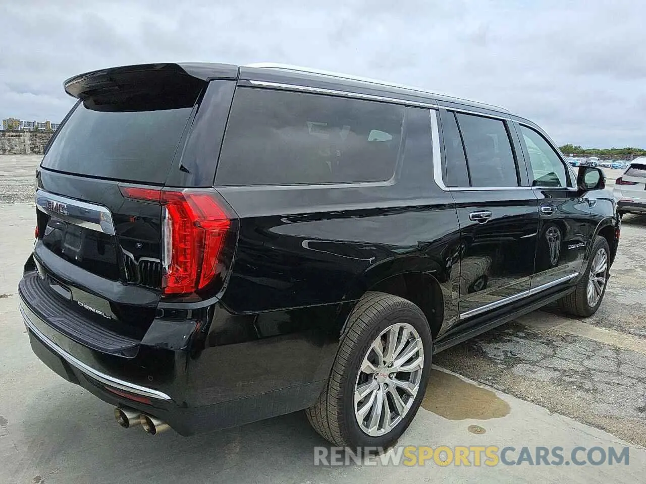 3 fotografías del automóvil dañado 1GKS1JKL8PR219043 GMC YUKON 2023