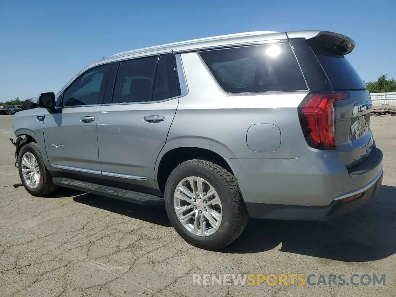 2 fotografías del automóvil dañado 1GKS2BKD0PR532681 GMC YUKON 2023