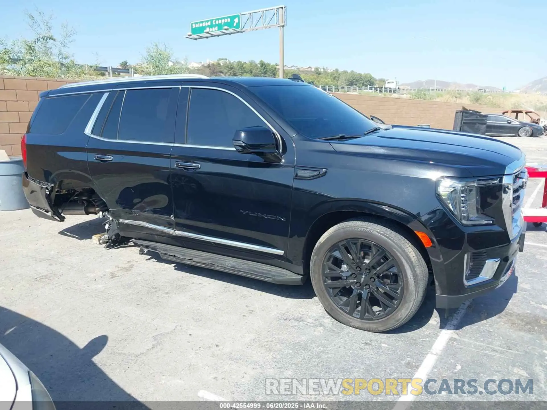 14 fotografías del automóvil dañado 1GKS2BKT3PR404670 GMC YUKON 2023
