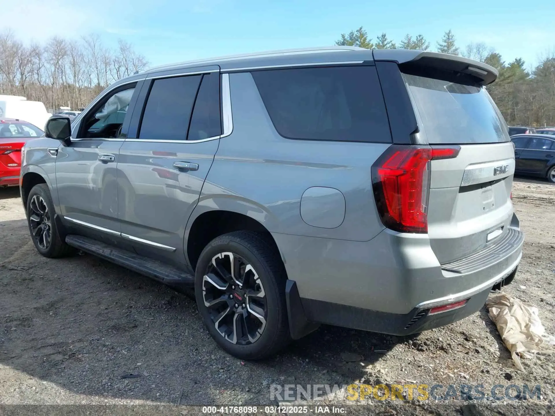 3 fotografías del automóvil dañado 1GKS2BKT9PR367155 GMC YUKON 2023