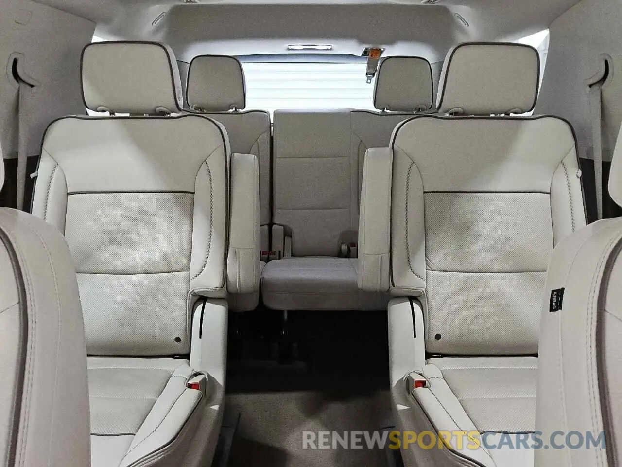 10 fotografías del automóvil dañado 1GKS2DKL3PR391754 GMC YUKON 2023