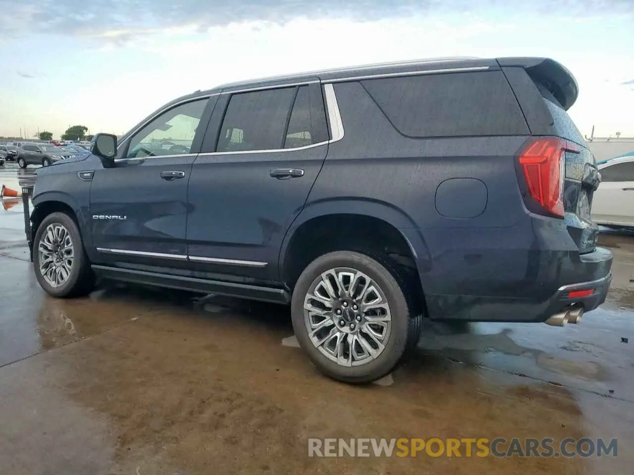 2 fotografías del automóvil dañado 1GKS2EKL9PR490505 GMC YUKON 2023