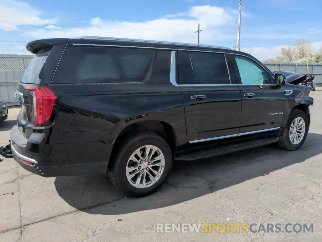 3 fotografías del automóvil dañado 1GKS2GKD3PR282110 GMC YUKON 2023
