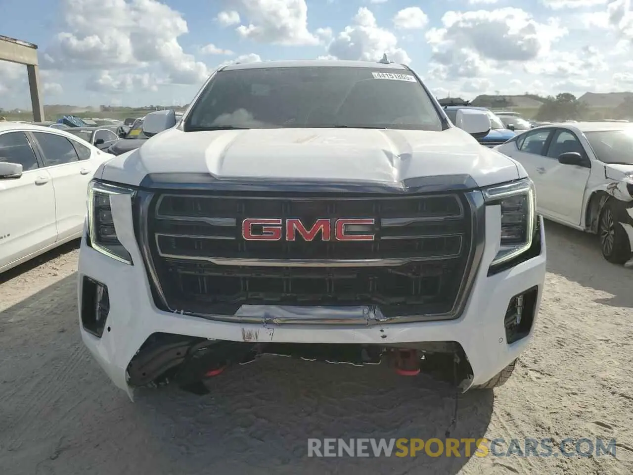 5 fotografías del automóvil dañado 1GKS2HKD2PR463611 GMC YUKON 2023