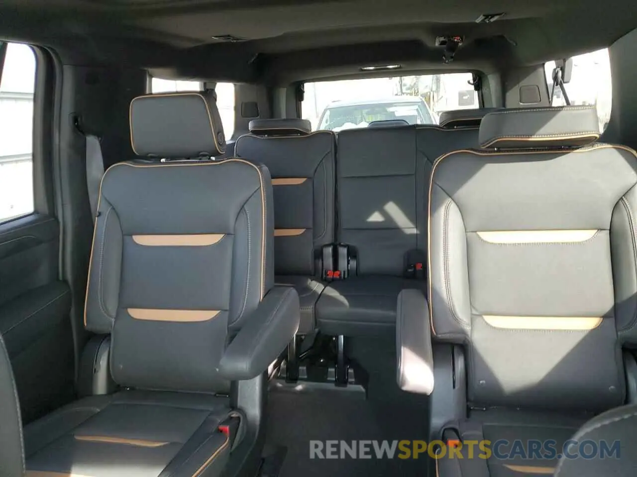 10 fotografías del automóvil dañado 1GKS2HKD6PR531134 GMC YUKON 2023