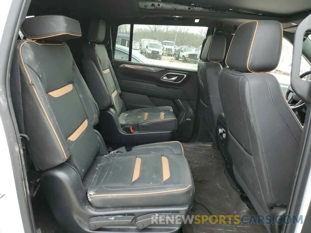 11 fotografías del automóvil dañado 1GKS2HKL4PR388756 GMC YUKON 2023