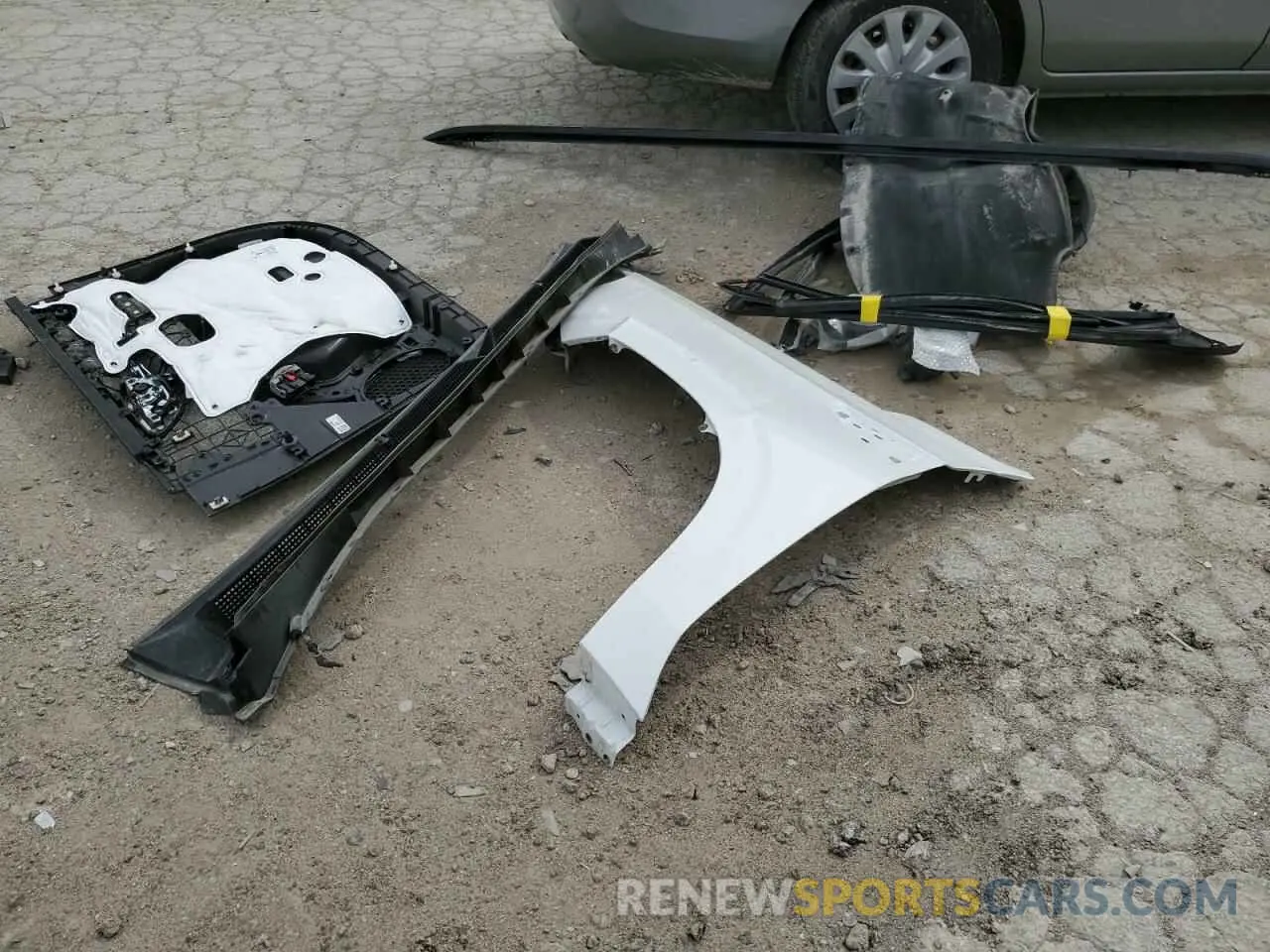 13 fotografías del automóvil dañado 1GKS2HKL4PR388756 GMC YUKON 2023