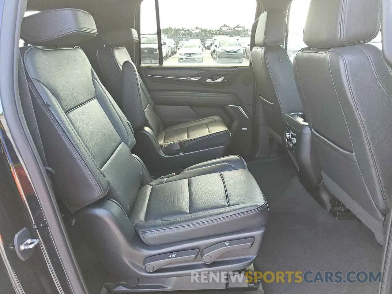 11 fotografías del automóvil dañado 1GKS2JKL6PR326072 GMC YUKON 2023