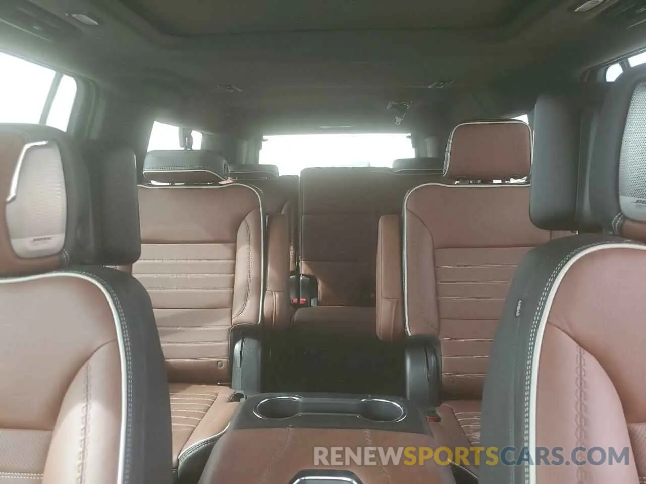 10 fotografías del automóvil dañado 1GKS2KKT9PR245203 GMC YUKON 2023