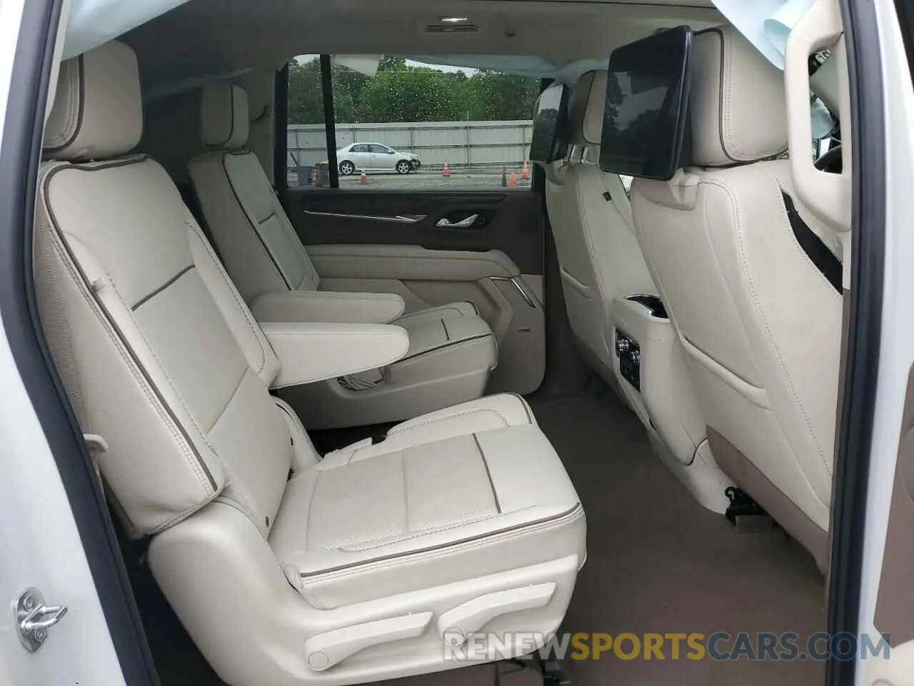 11 fotografías del automóvil dañado 1GKS1JKL4RR312788 GMC YUKON 2024