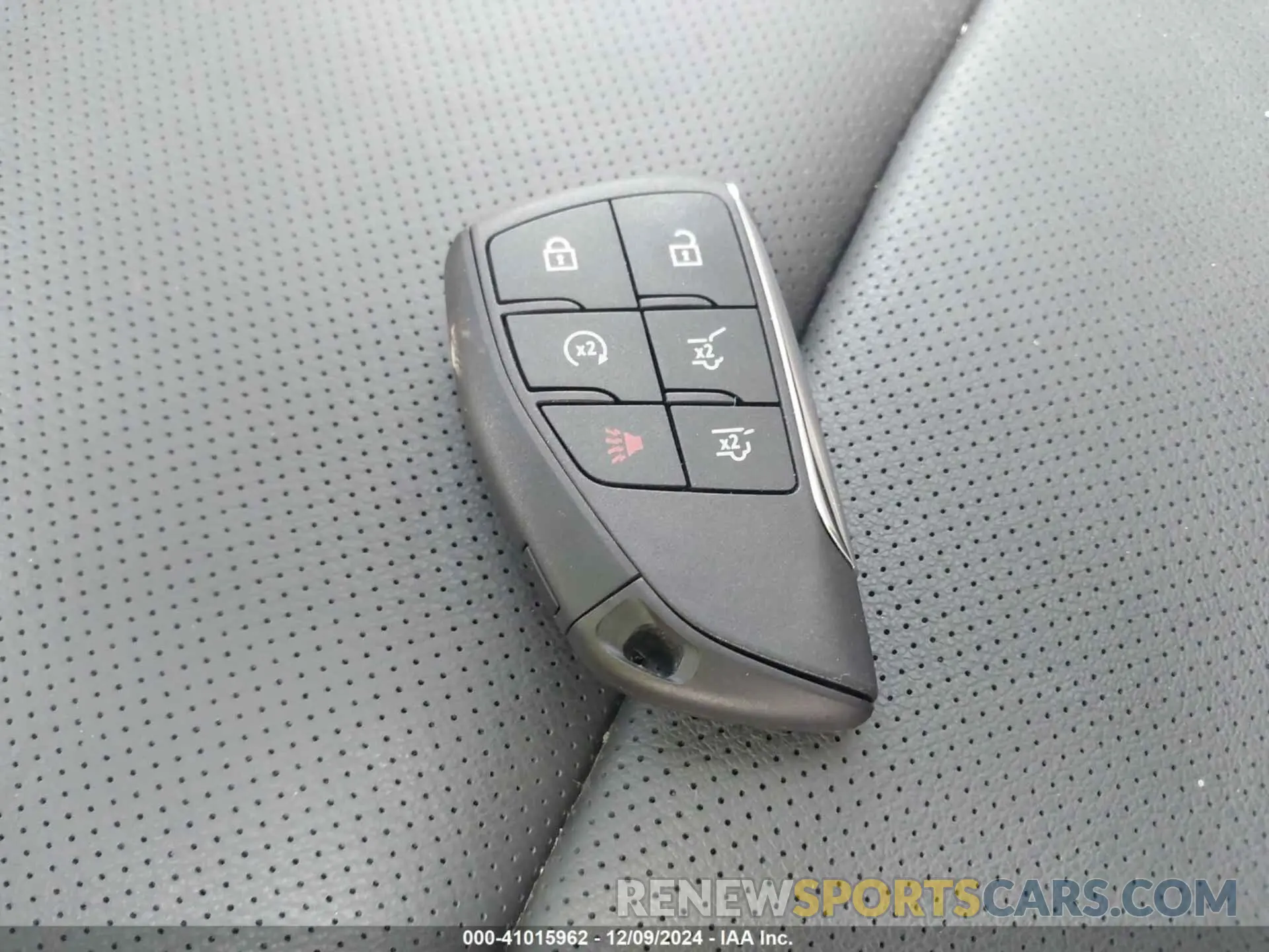 11 fotografías del automóvil dañado 1GKS2BKD4RR312432 GMC YUKON 2024