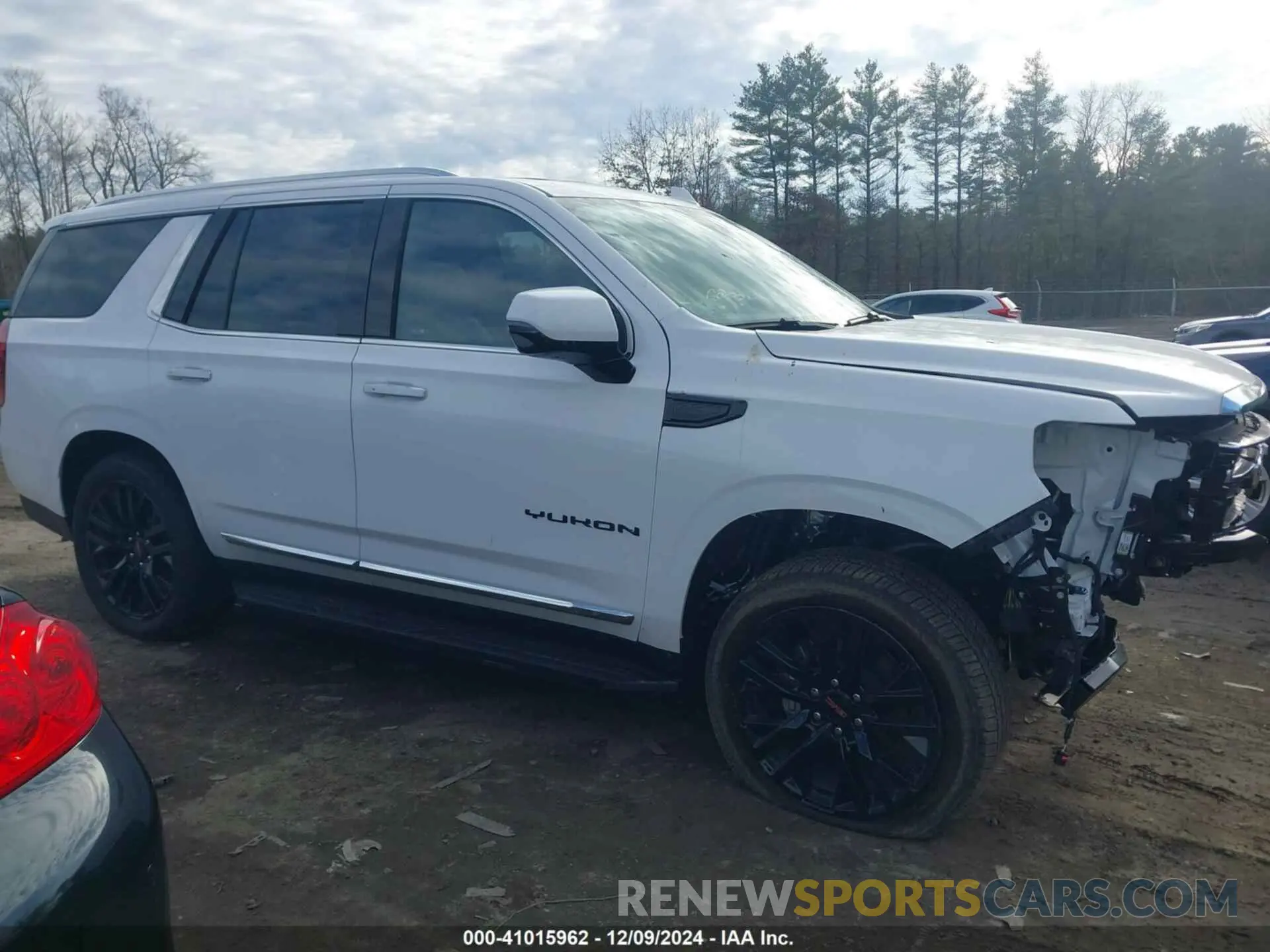 14 fotografías del automóvil dañado 1GKS2BKD4RR312432 GMC YUKON 2024