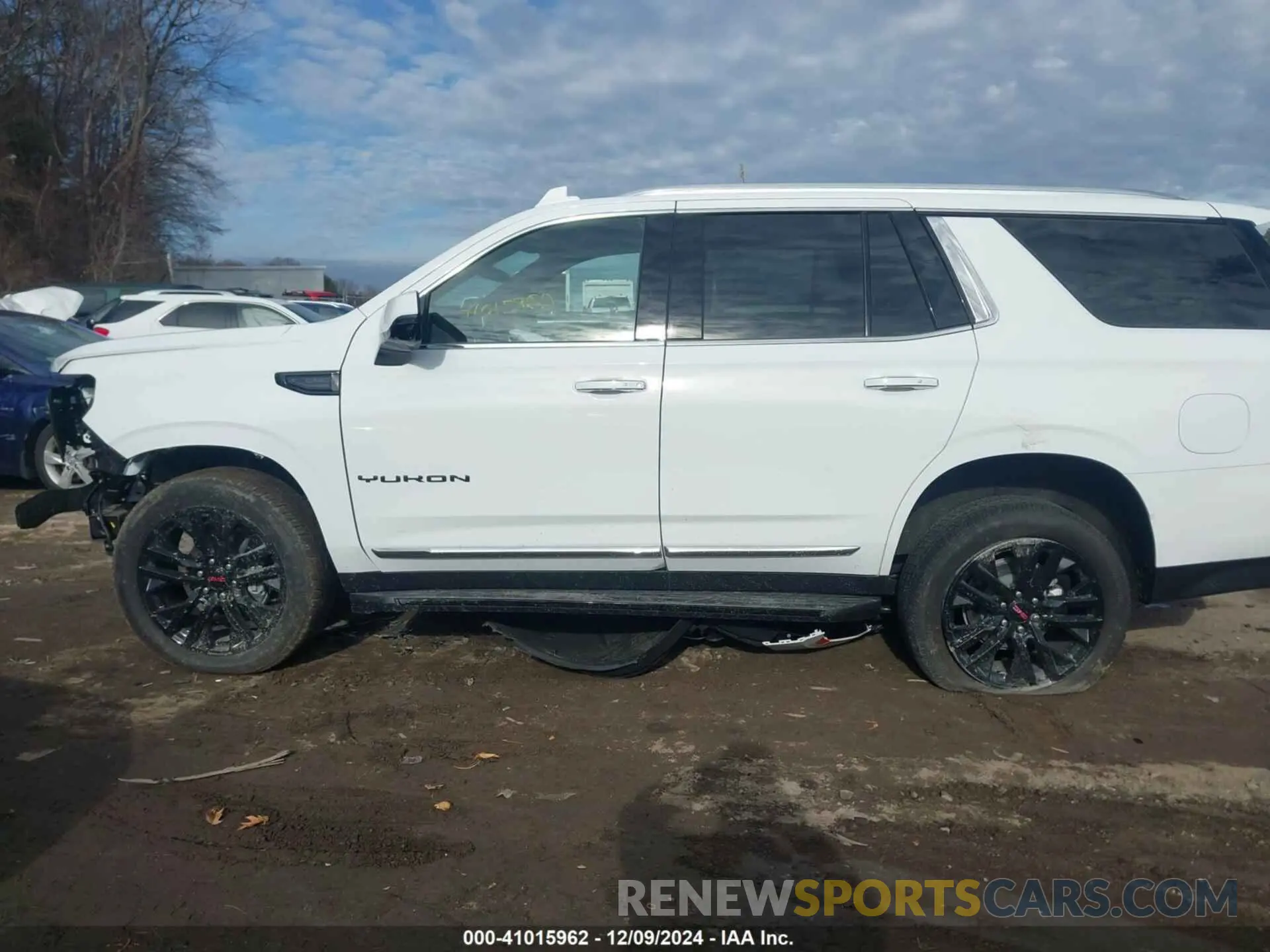 15 fotografías del automóvil dañado 1GKS2BKD4RR312432 GMC YUKON 2024
