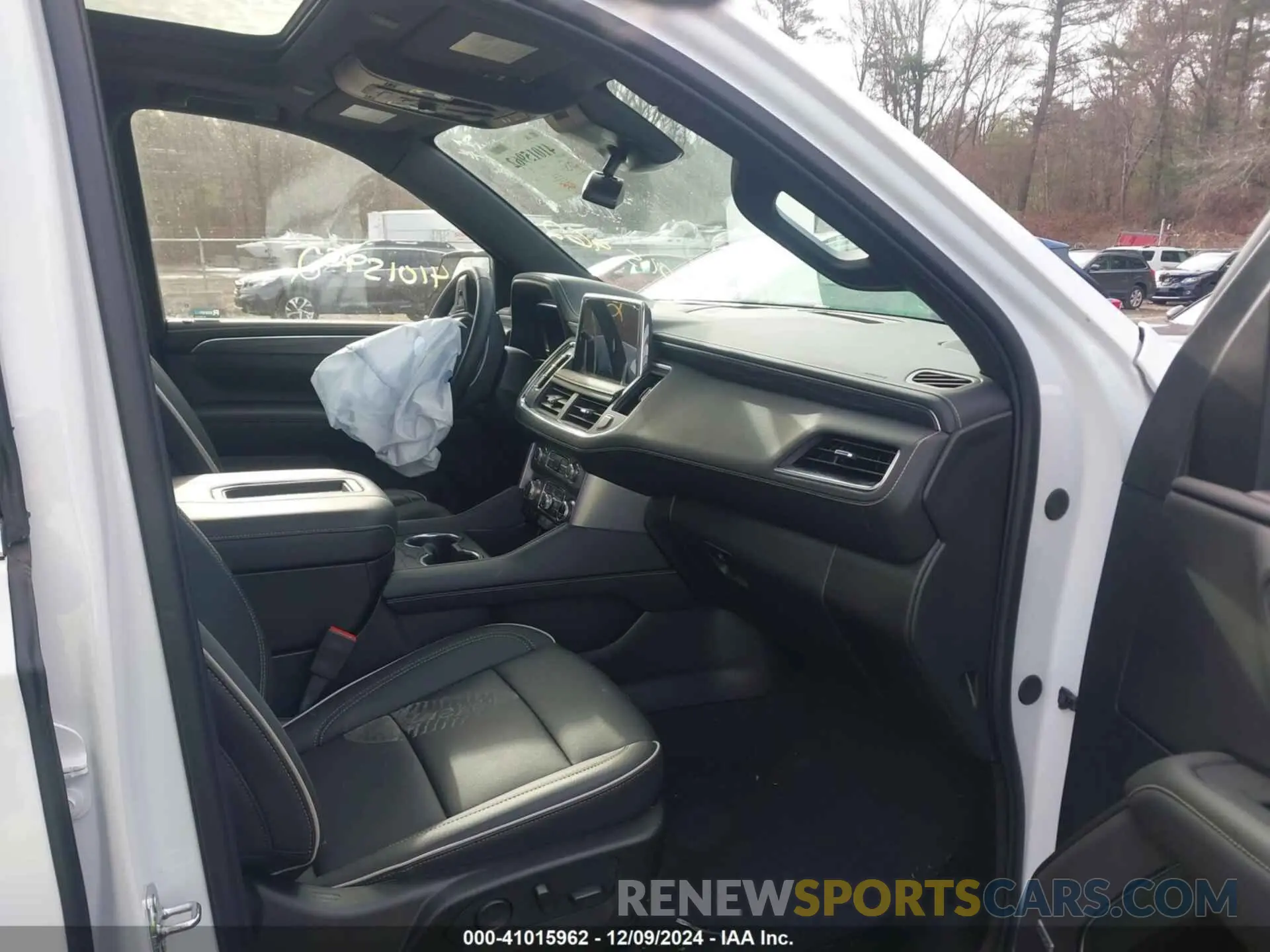 5 fotografías del automóvil dañado 1GKS2BKD4RR312432 GMC YUKON 2024