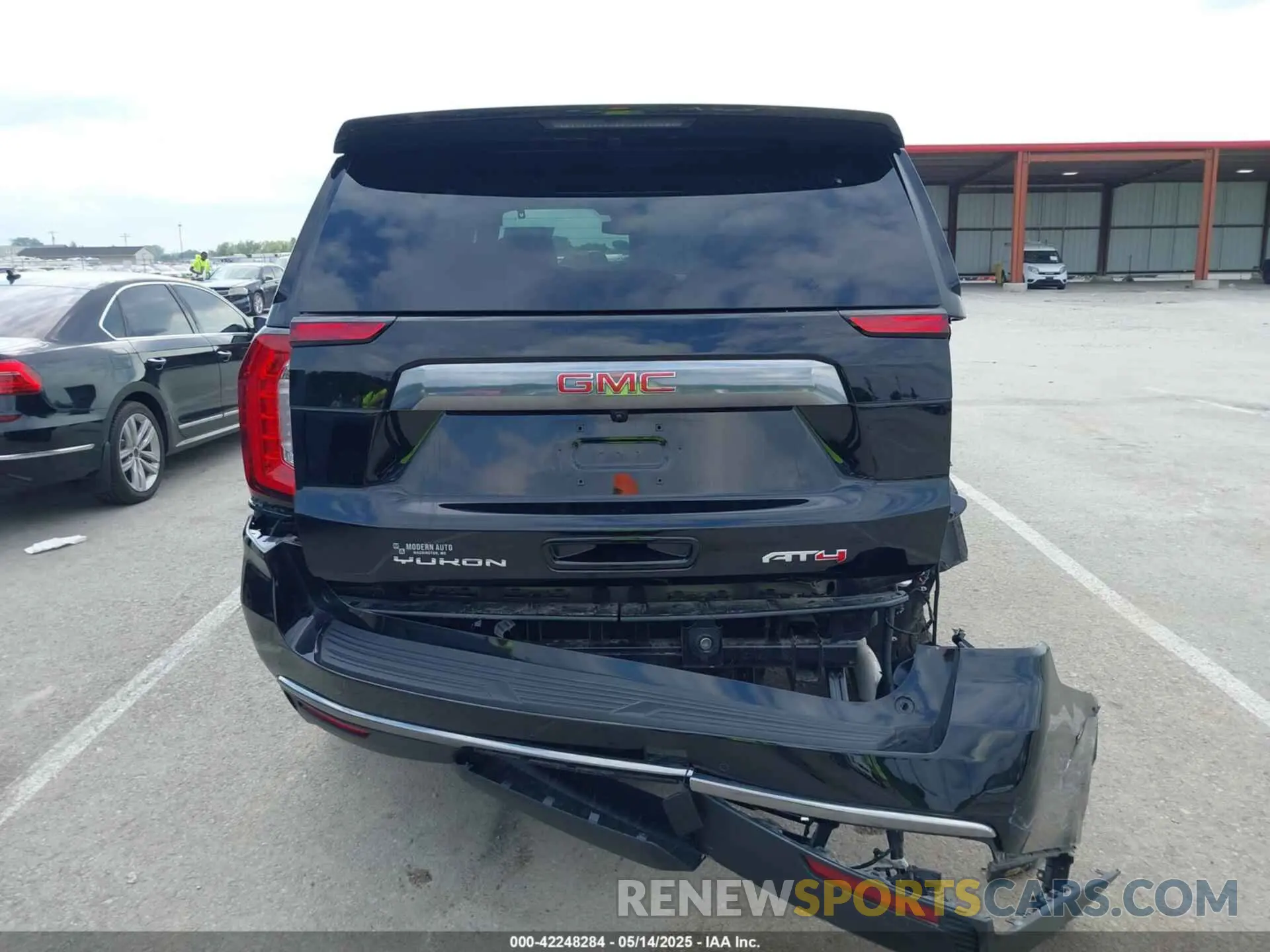 16 fotografías del automóvil dañado 1GKS2CKD0RR389126 GMC YUKON 2024
