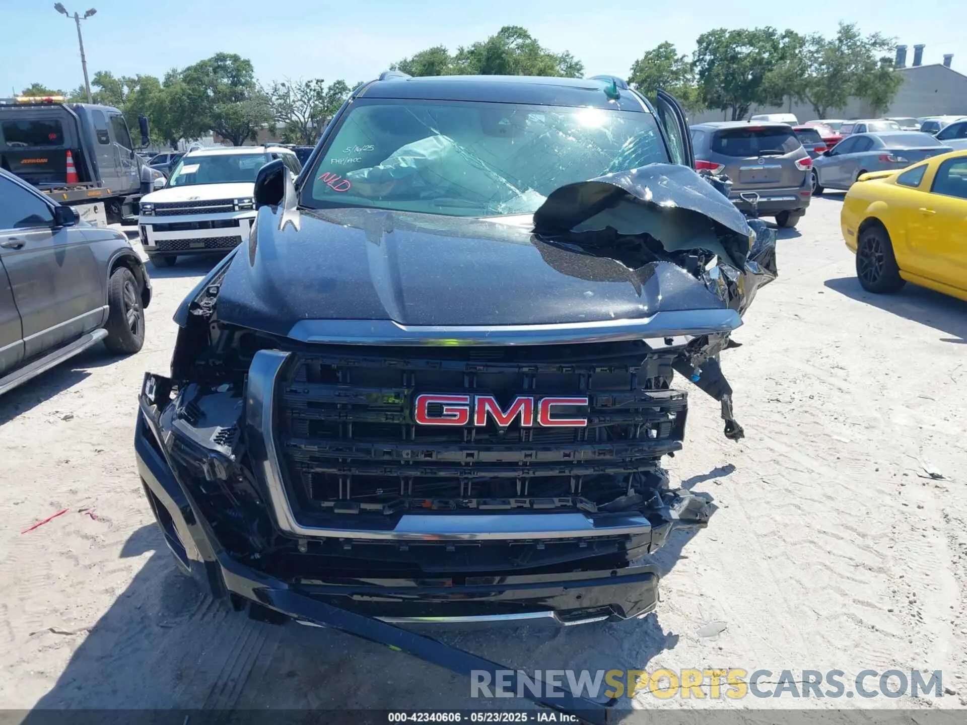 13 fotografías del automóvil dañado 1GKS2CKL4RR262774 GMC YUKON 2024