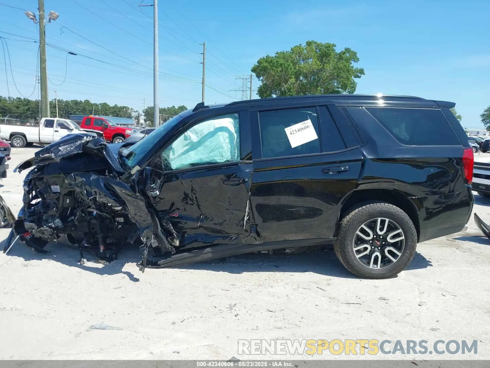 15 fotografías del automóvil dañado 1GKS2CKL4RR262774 GMC YUKON 2024