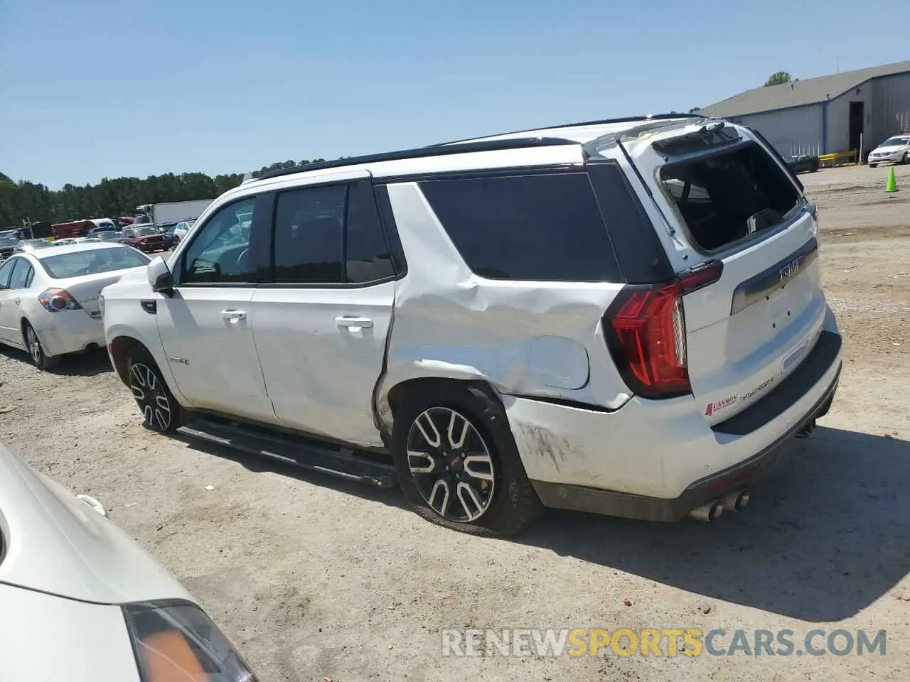 2 fotografías del automóvil dañado 1GKS2CKL9RR378763 GMC YUKON 2024