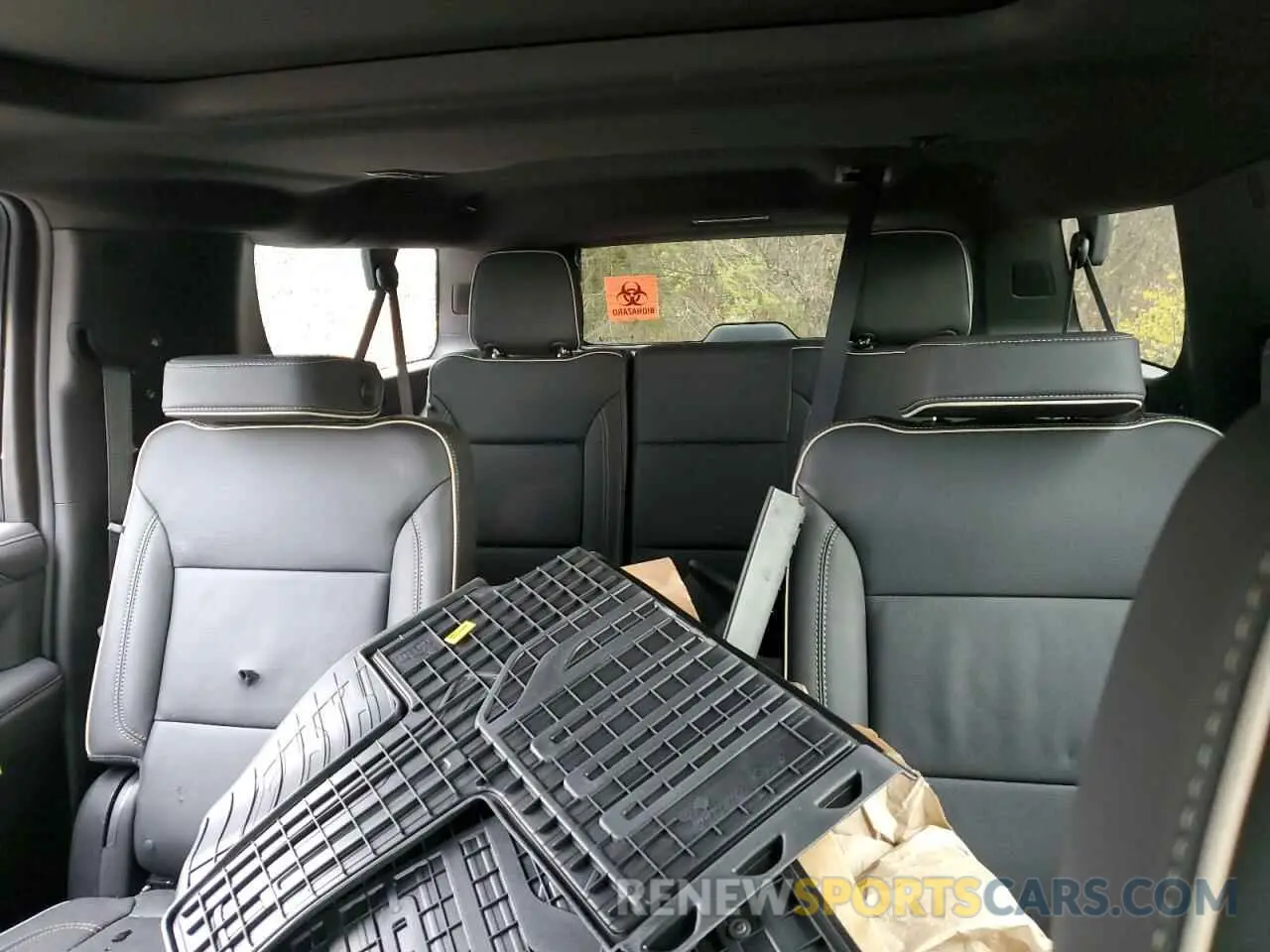 10 fotografías del automóvil dañado 1GKS2GKD6RR341878 GMC YUKON 2024