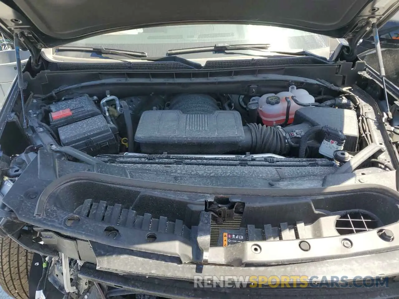 12 fotografías del automóvil dañado 1GKS2JRL6SR170517 GMC YUKON 2025