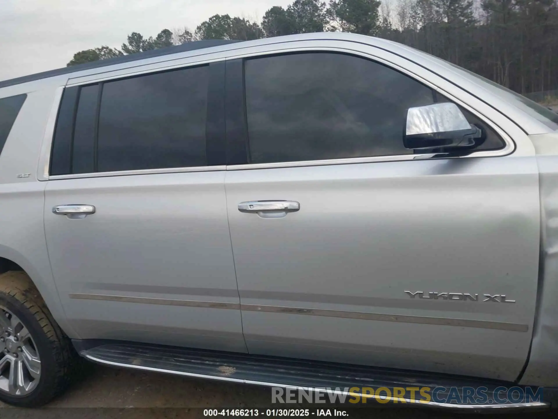 13 fotografías del automóvil dañado 1GKS1GKC8KR383694 GMC YUKON XL 2019