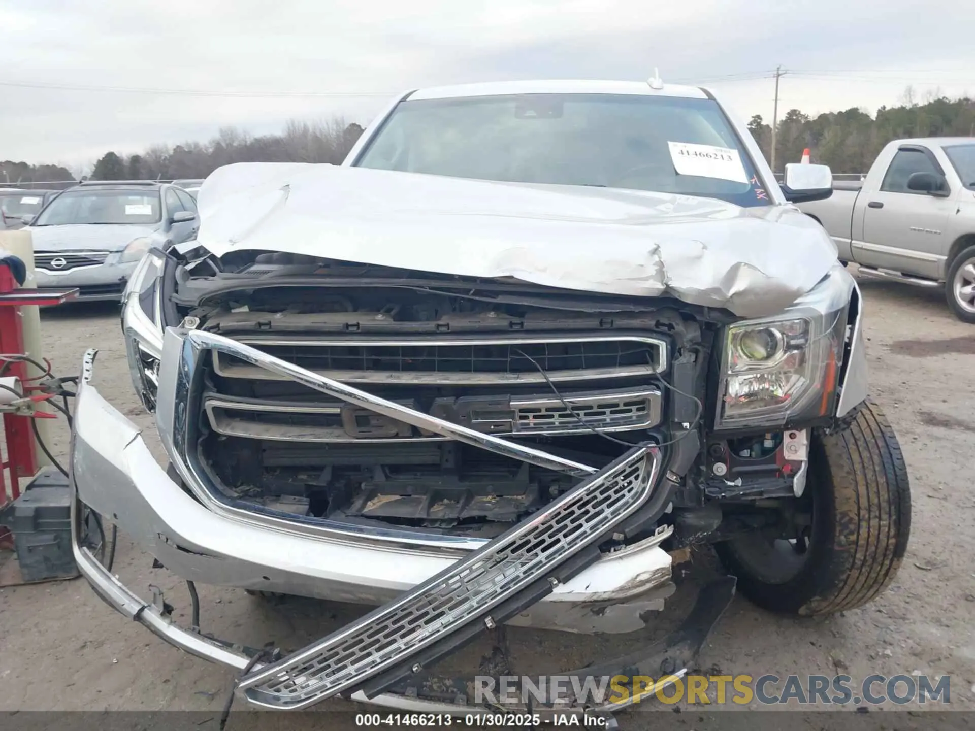 6 fotografías del automóvil dañado 1GKS1GKC8KR383694 GMC YUKON XL 2019