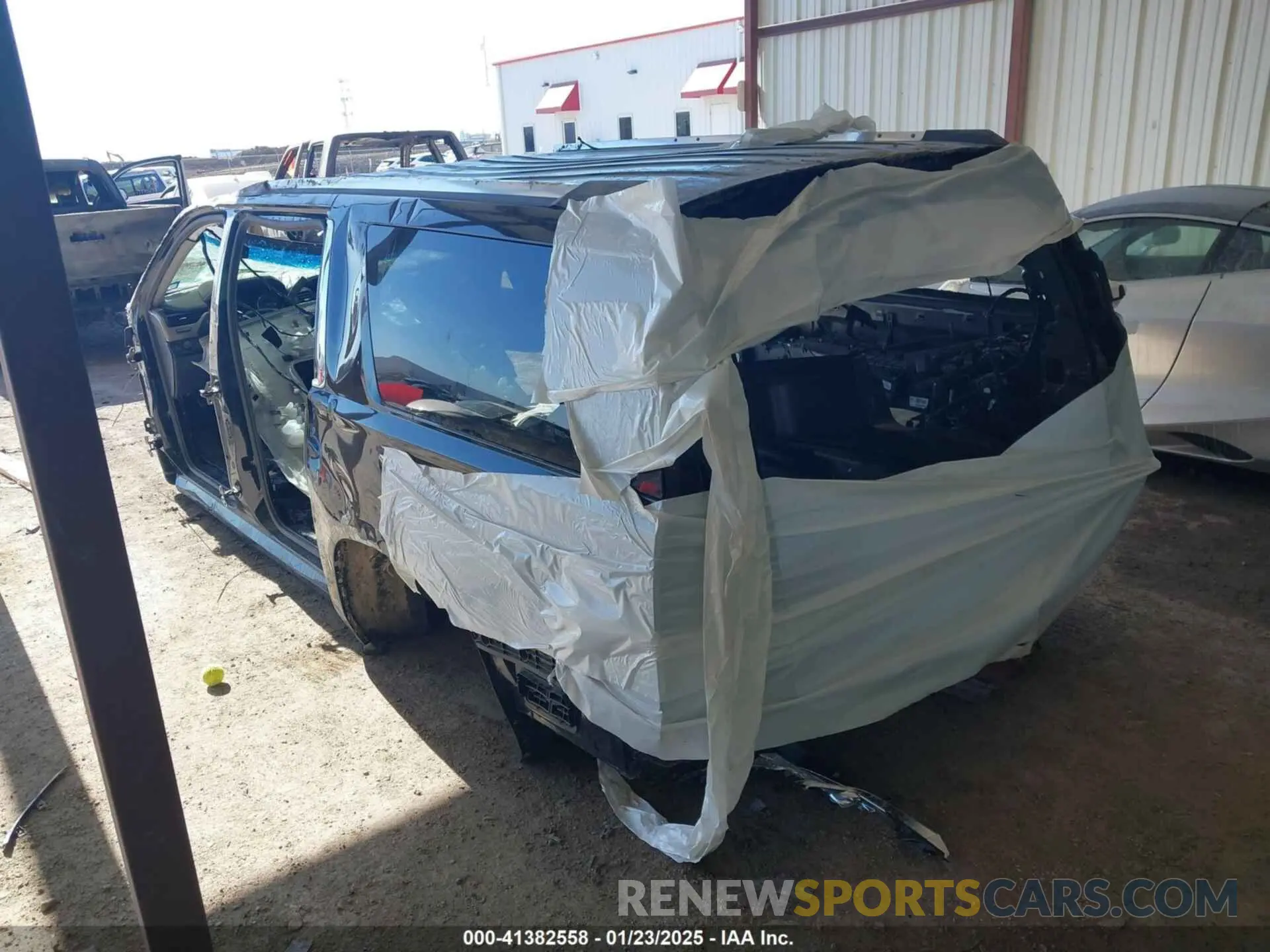 3 fotografías del automóvil dañado 1GKS1HKJ2KR220057 GMC YUKON XL 2019