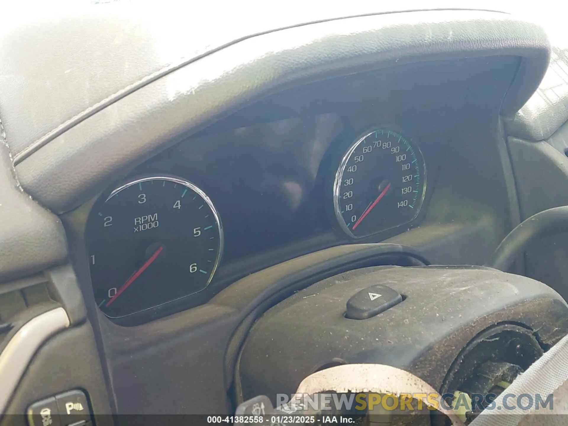 7 fotografías del automóvil dañado 1GKS1HKJ2KR220057 GMC YUKON XL 2019