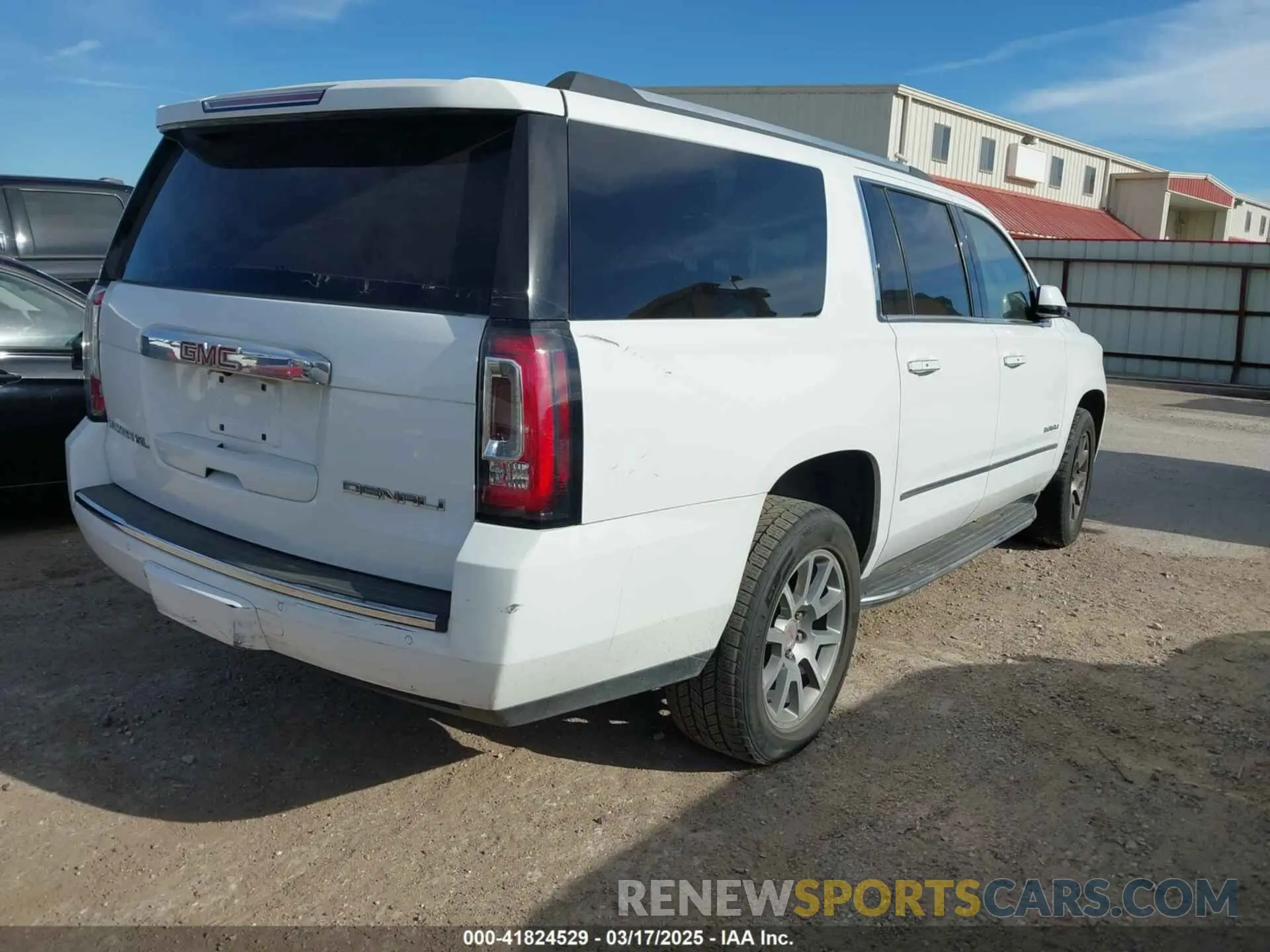 4 fotografías del automóvil dañado 1GKS1HKJ8KR378385 GMC YUKON XL 2019